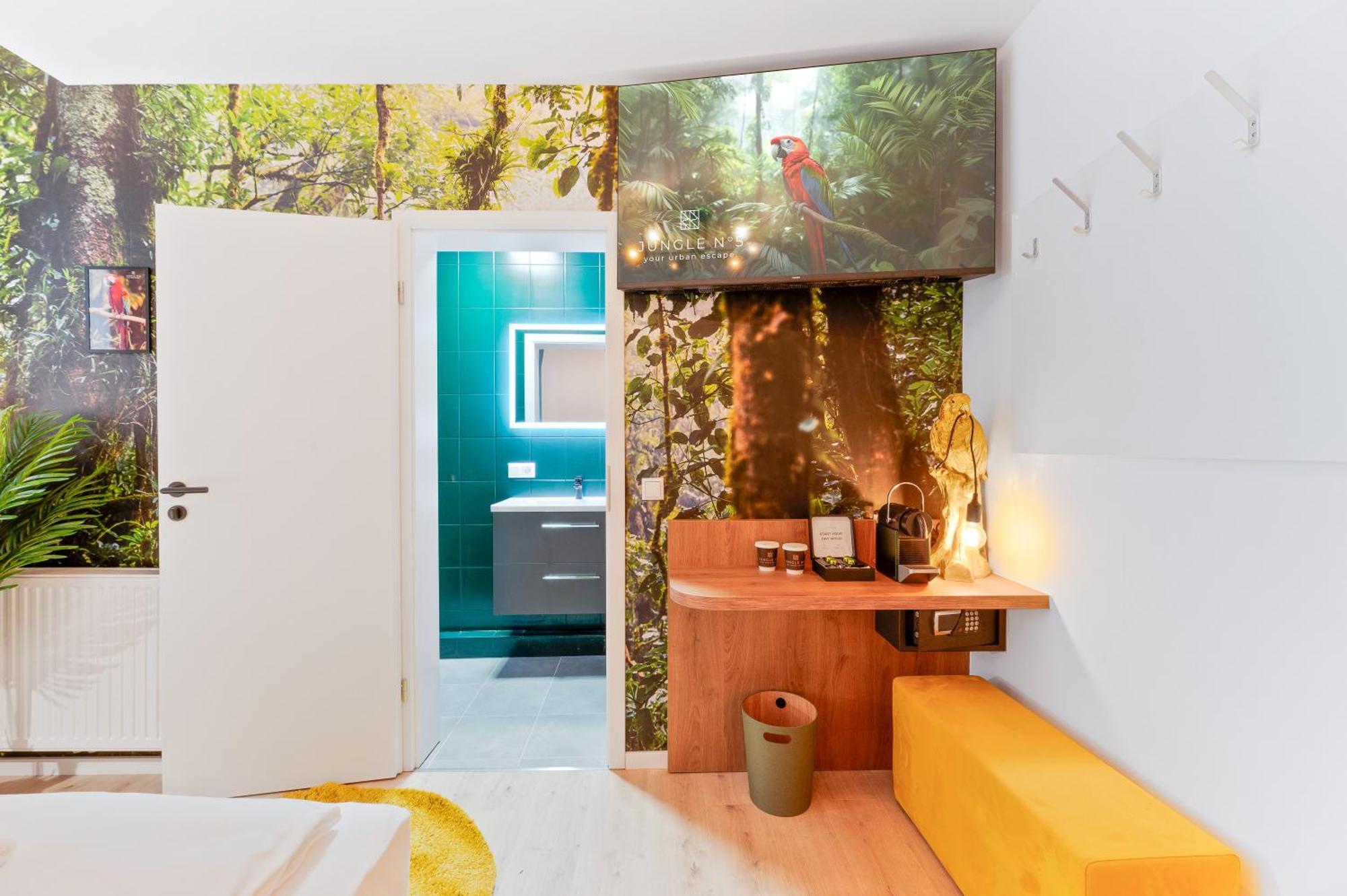 Jungle No5 Boutique - City-center Hotel 4*